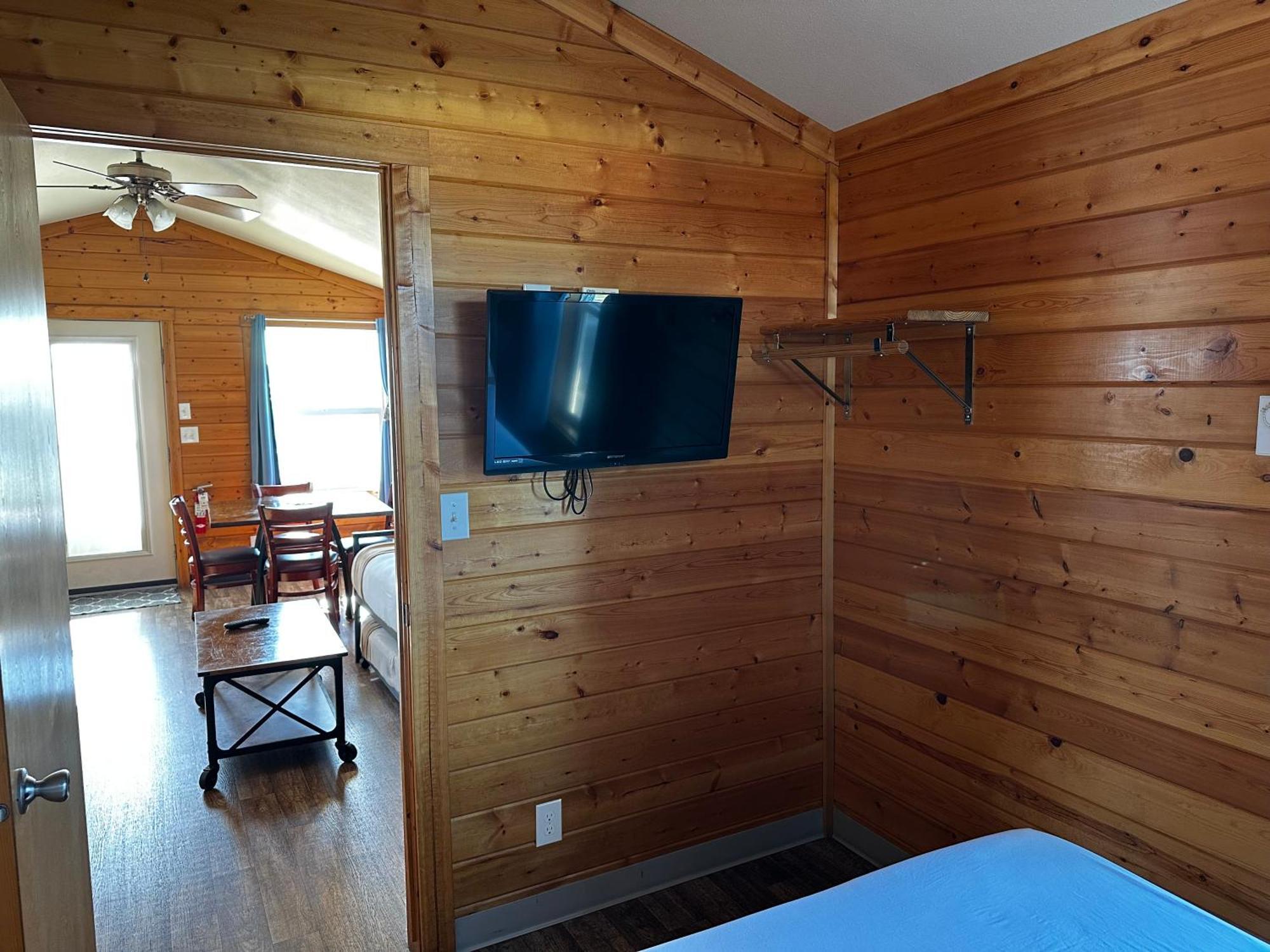 Westport Marina Cottages Ngoại thất bức ảnh